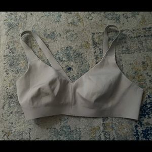 Lululemon seamless bra 34c